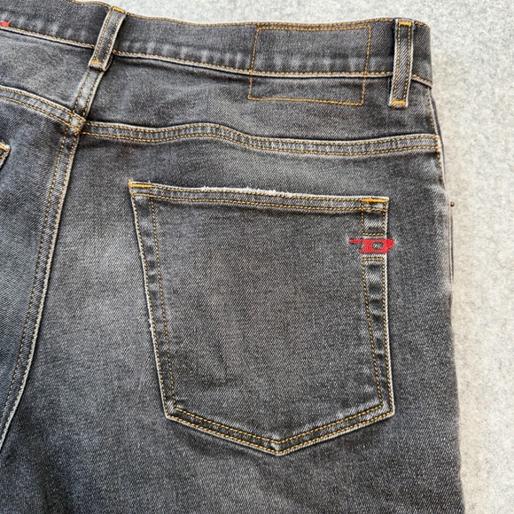 Diesel Jeans 2005 D-FINING Regular Fit 36x29 Gray TaperedMid Rise Button Fly - Picture 7 of 12
